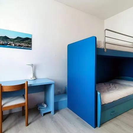 Sweet On The Lake - Downtown Apartment *