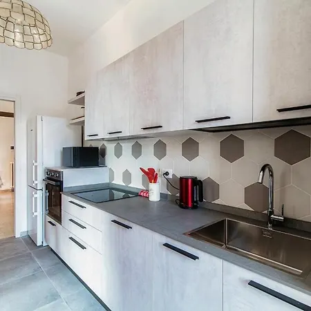Sweet On The Lake - Downtown Apartment Como