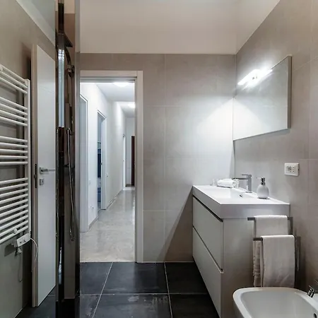 Sweet On The Lake - Downtown Apartment